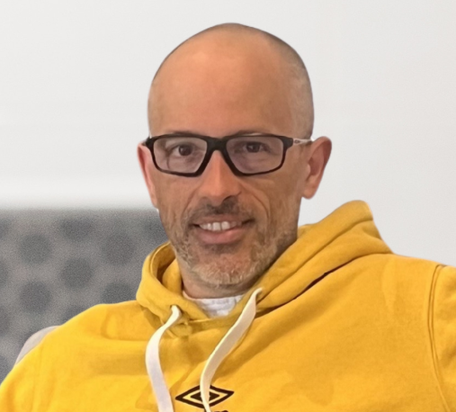 Portrait rapproché de Jérôme Guilloux, sourire rassurant – investissement locatif rentable Loany